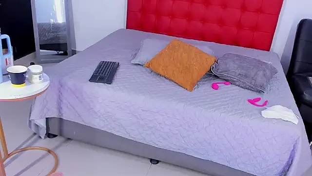 Snapshot of Daliana_Beck chatting on 04-18-26, 12:40 Daliana Beck online show from 04-18-26, 12:40