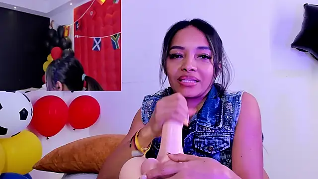 Snapshot of Daliana_Beck chatting on 06-26-26, 01:39 Daliana Beck online show from 06-26-26, 01:39