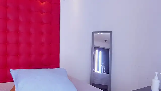 Daliana Beck online show from 11-18-25, 08:34