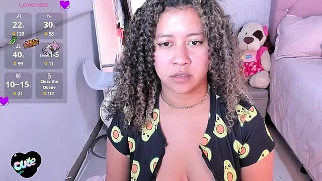 Kenia tompson01 online show from 03-18-25, 05:55