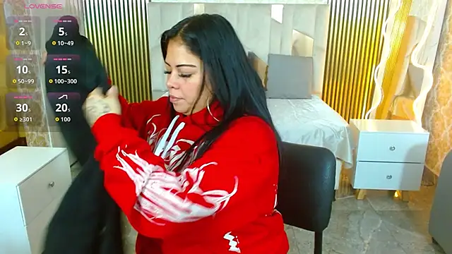 Snapshot of martinna_tay chatting on 02-21-26, 03:19 martinna tay online show from 02-21-26, 03:19