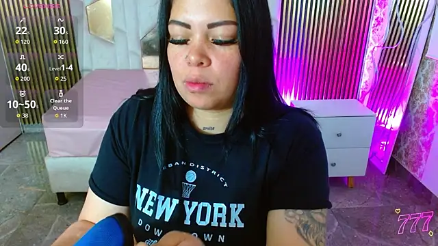 Snapshot of martinna_tay chatting on 07-06-26, 03:24 martinna tay online show from 07-06-26, 03:24