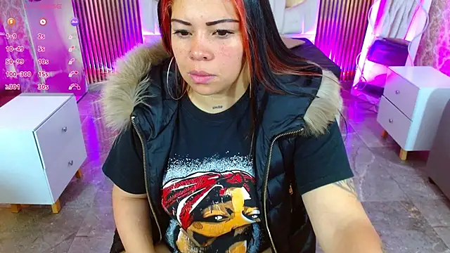 Snapshot of martinna_tay chatting on 10-05-25, 03:19 martinna tay online show from 10-05-25, 03:19