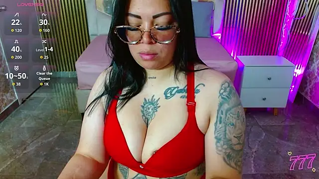 Snapshot of martinna_tay chatting on 07-05-26, 04:19 martinna tay online show from 07-05-26, 04:19