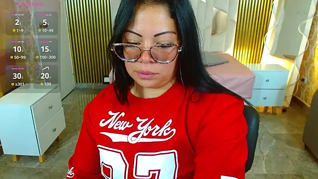 Snapshot of martinna_tay chatting on 12-03-25, 03:18 martinna tay online show from 12-03-25, 03:18