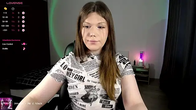 Snapshot of MicheleDoll chatting on 01-04-25, 06:41 MicheleDoll online show from 01-04-25, 06:41
