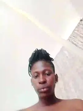 LOVELY-2BERRY online show from 02-19-26, 06:21