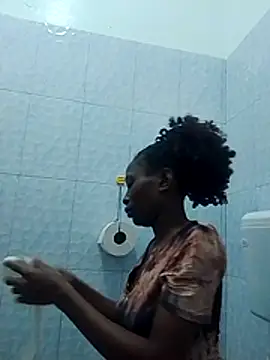 LOVELY-2BERRY online show from 11-22-25, 08:35