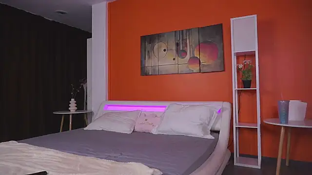 LovingBlondie online show from 09-24-25, 03:24