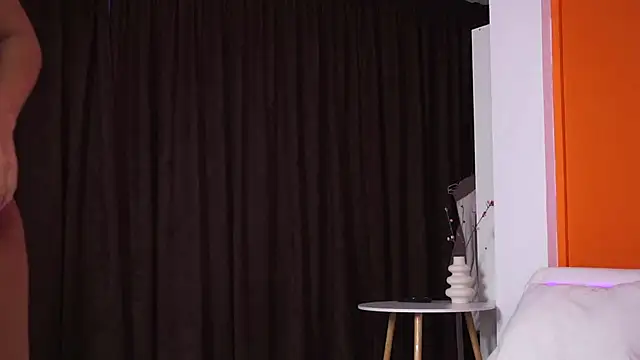 LovingBlondie online show from 09-18-25, 03:42