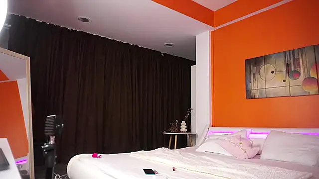 LovingBlondie online show from 11-06-25, 04:55