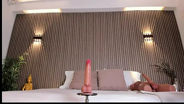 AliceHanz online show from 09-17-25, 04:25