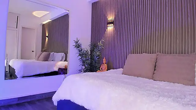 AliceHanz online show from 10-09-25, 04:24