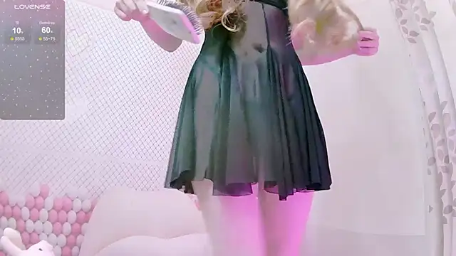 Sumi y online show from 10-24-25, 02:32