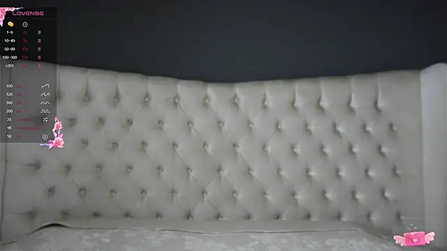 Snapshot of nichole_bree_ chatting on 02-28-25, 11:36 nichole bree  online show from 02-28-25, 11:36