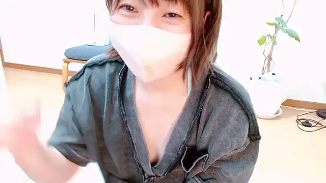 CherryMomo online show from 04-10-26, 12:06