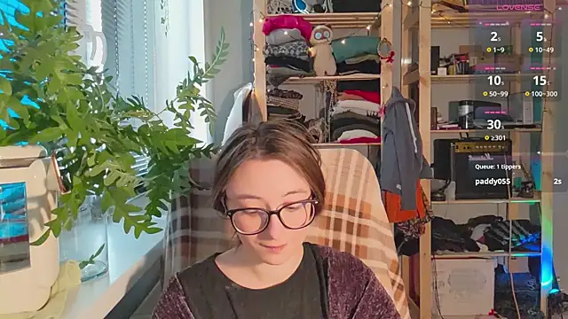 monlight  dana online show from 02-23-25, 01:32