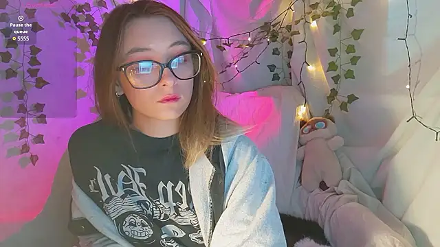 monlight  dana online show from 12-04-24, 12:19