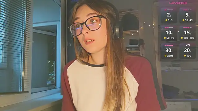 monlight  dana online show from 09-21-25, 04:34