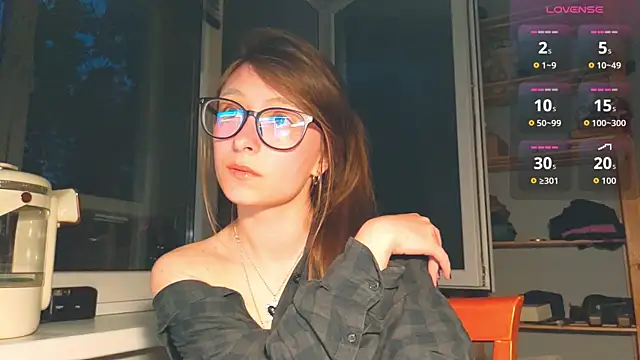 Snapshot of monlight__dana chatting on 07-18-26, 07:55 monlight dana online show from 07-18-26, 07:55