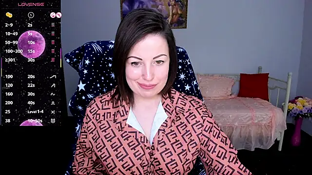 Snapshot of Emily_Midlton chatting on 03-03-25, 10:38 Emily Midlton online show from 03-03-25, 10:38
