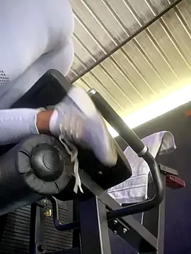 Berry Bans online show from 11-21-25, 05:45