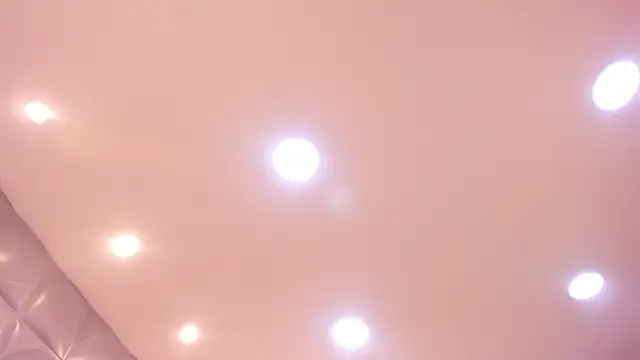 Charlotte Ice1 online show from 04-18-26, 07:07