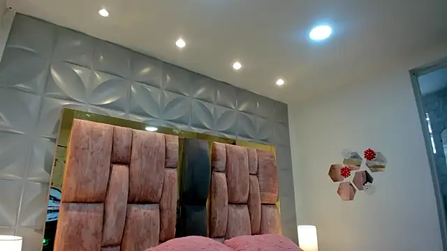 Charlotte Ice1 online show from 03-04-26, 03:42