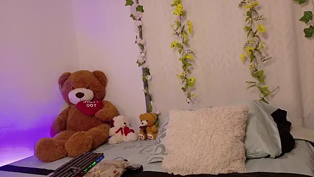 cattaleya1476 online show from 11-17-25, 04:44