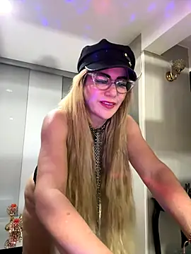 LARIANA RIVERA23 online show from 09-09-25, 04:00