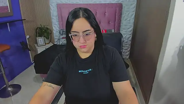 Sofiia davis23 online show from 10-01-25, 01:48