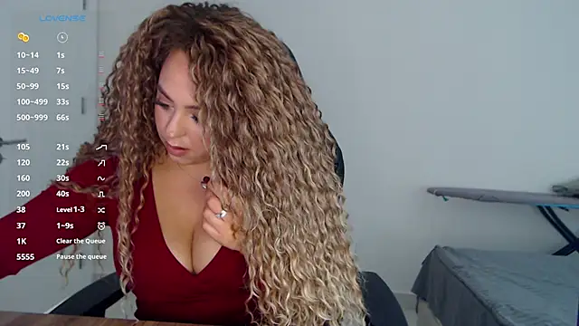  Just a queen 3 online show from 02-26-26, 10:15