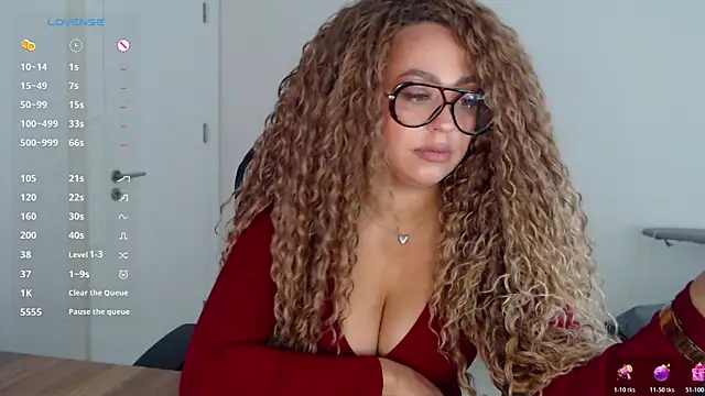  Just a queen 3 online show from 03-04-26, 08:33