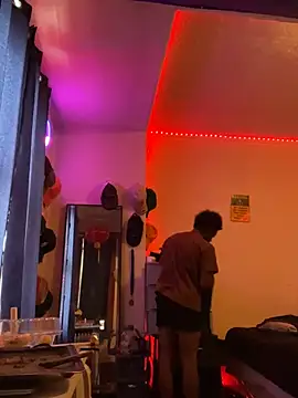 GersonGil1 online show from 03-10-25, 06:45