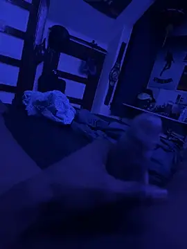 GersonGil1 online show from 12-17-25, 06:07