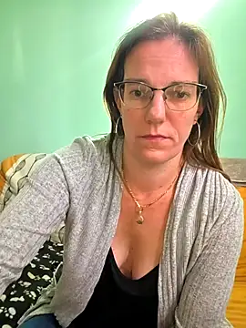 SpiceLea online show from 11-10-25, 02:22