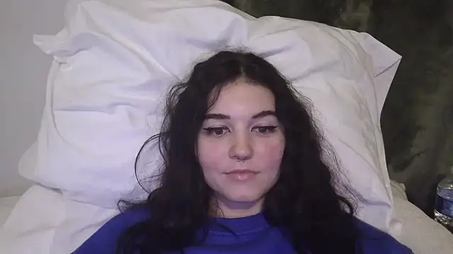Snapshot of amandabbyxo chatting on 12-13-24, 02:21 amandabbyxo online show from 12-13-24, 02:21