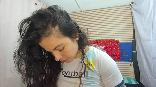 Snapshot of rosse_2504 chatting on 05-24-26, 10:15 rosse 2504 online show from 05-24-26, 10:15