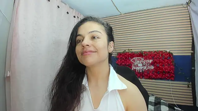 Snapshot of rosse_2504 chatting on 05-09-26, 09:23 rosse 2504 online show from 05-09-26, 09:23