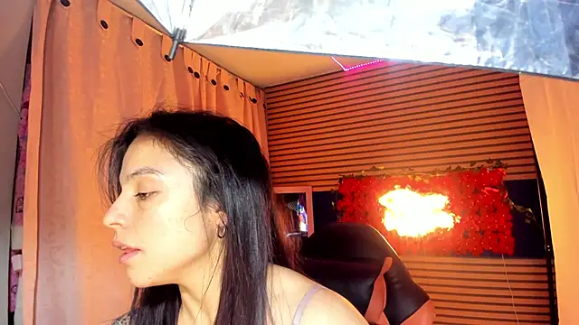 rosse 2504 online show from 10-10-25, 05:03