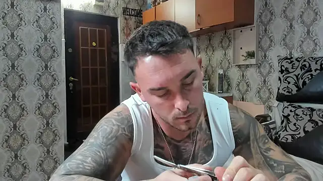 Jonmusclemaster online show from 10-25-25, 07:36