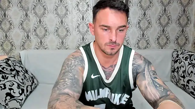 Jonmusclemaster online show from 06-22-26, 07:44