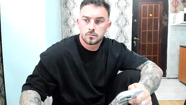 Snapshot of Jonmusclemaster chatting on 05-20-26, 08:06 Jonmusclemaster online show from 05-20-26, 08:06