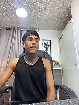 Snapshot of Alan_Cute18 chatting on 02-19-26, 12:57 Alan Cute18 online show from 02-19-26, 12:57