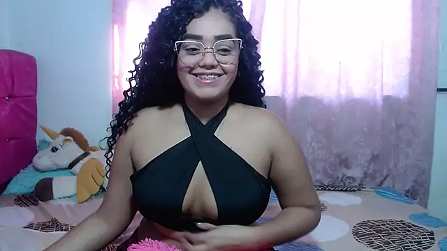 kiara milf  online show from 10-14-25, 08:53