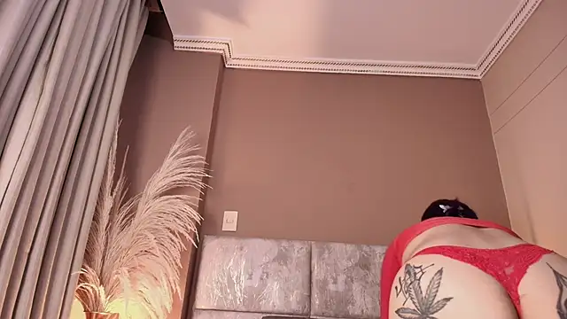 AlissaNix online show from 03-12-26, 12:49