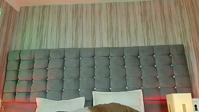 Snapshot of Poacahontasfg chatting on 11-29-25, 04:01 Poacahontasfg online show from 11-29-25, 04:01