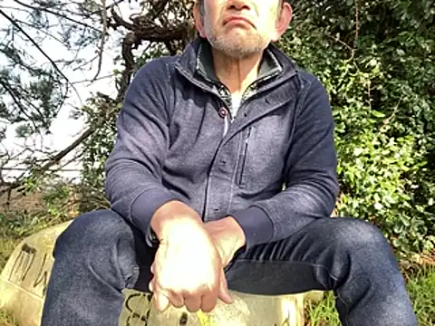 Snapshot of ge3noxxx chatting on 02-01-25, 02:26 ge3noxxx online show from 02-01-25, 02:26