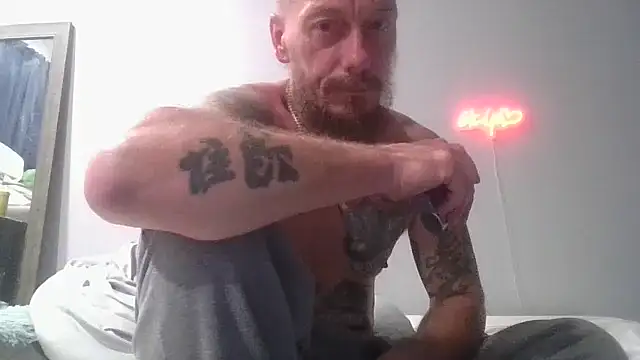 deepinnnnn online show from 09-28-25, 08:43