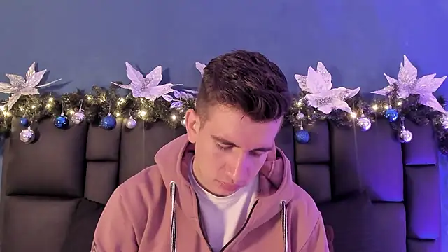 MikaelSlow online show from 01-08-26, 03:56